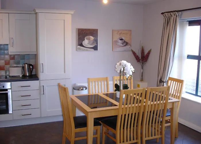 Apt 7A Waterfoot Apartment