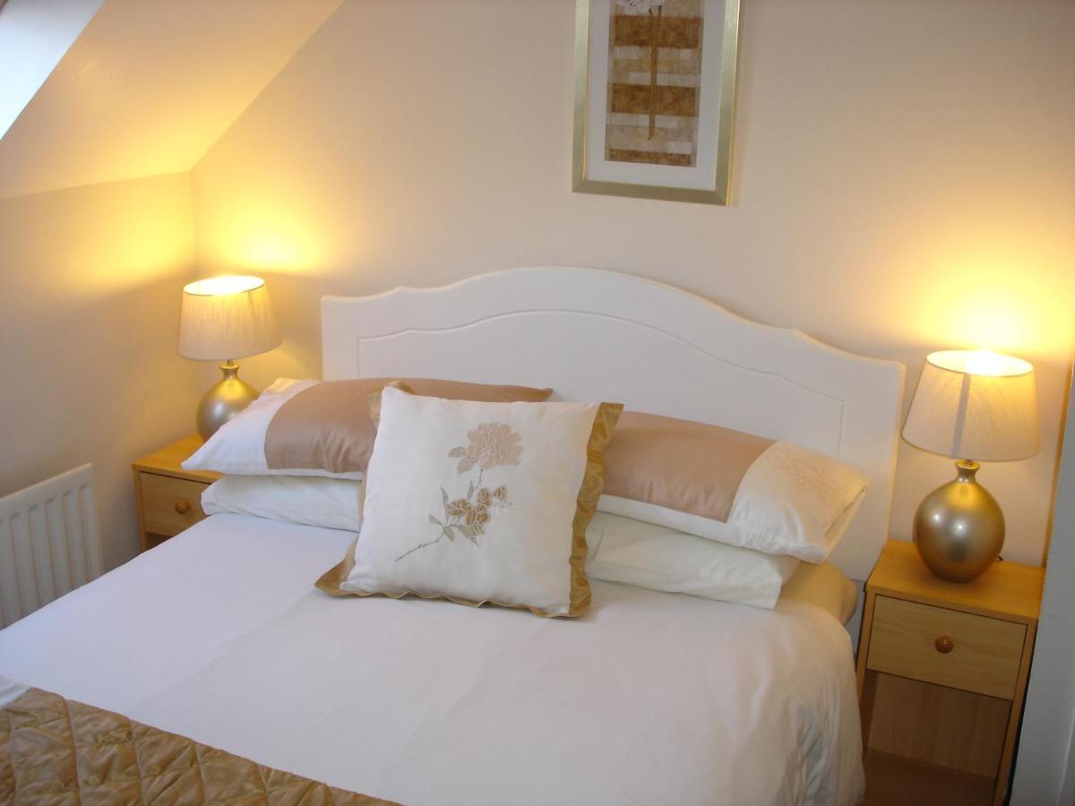 Apt 7a Waterfoot Apartment *